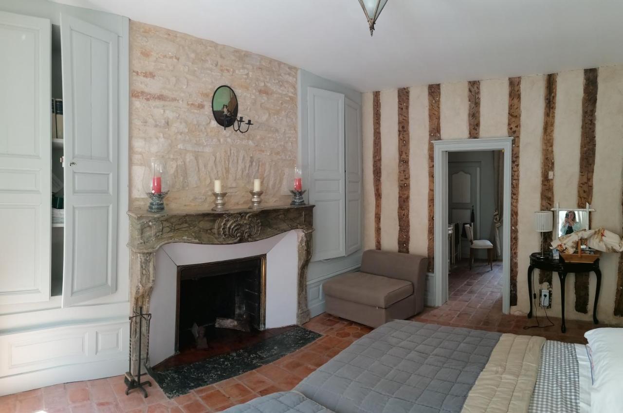 Le Tabellion Bed & Breakfast Нойер-сюр-Соран Екстериор снимка