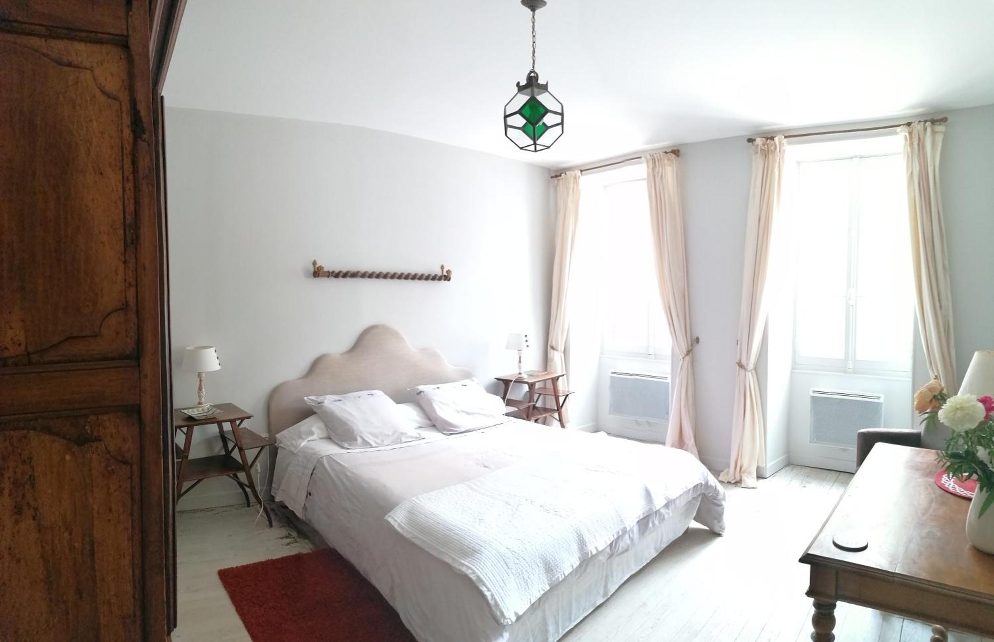 Le Tabellion Bed & Breakfast Нойер-сюр-Соран Екстериор снимка
