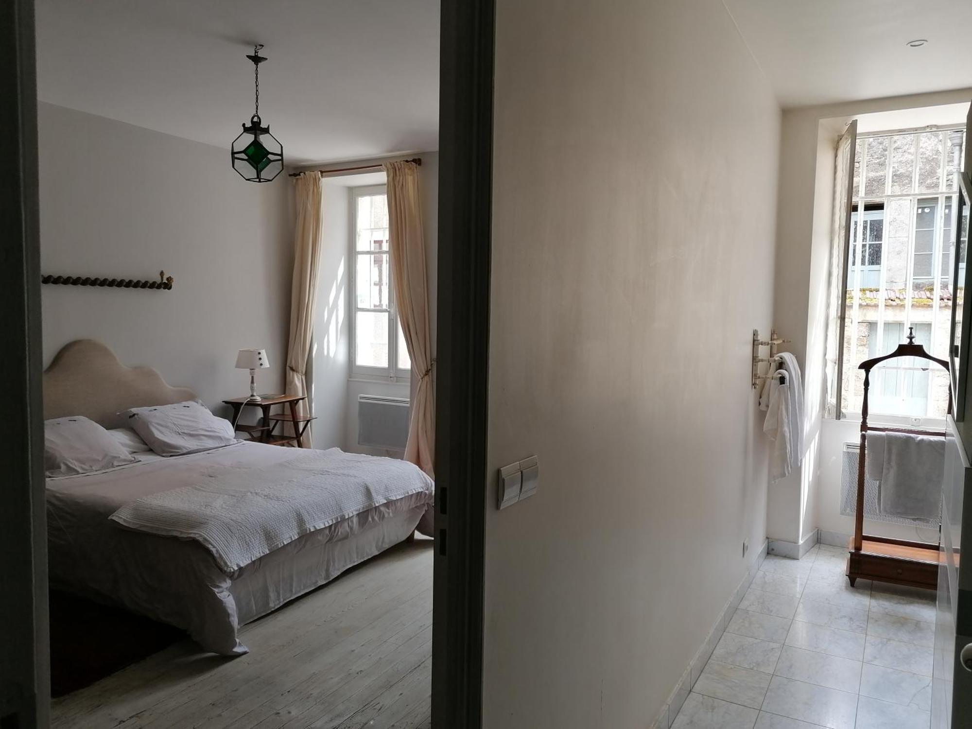 Le Tabellion Bed & Breakfast Нойер-сюр-Соран Екстериор снимка